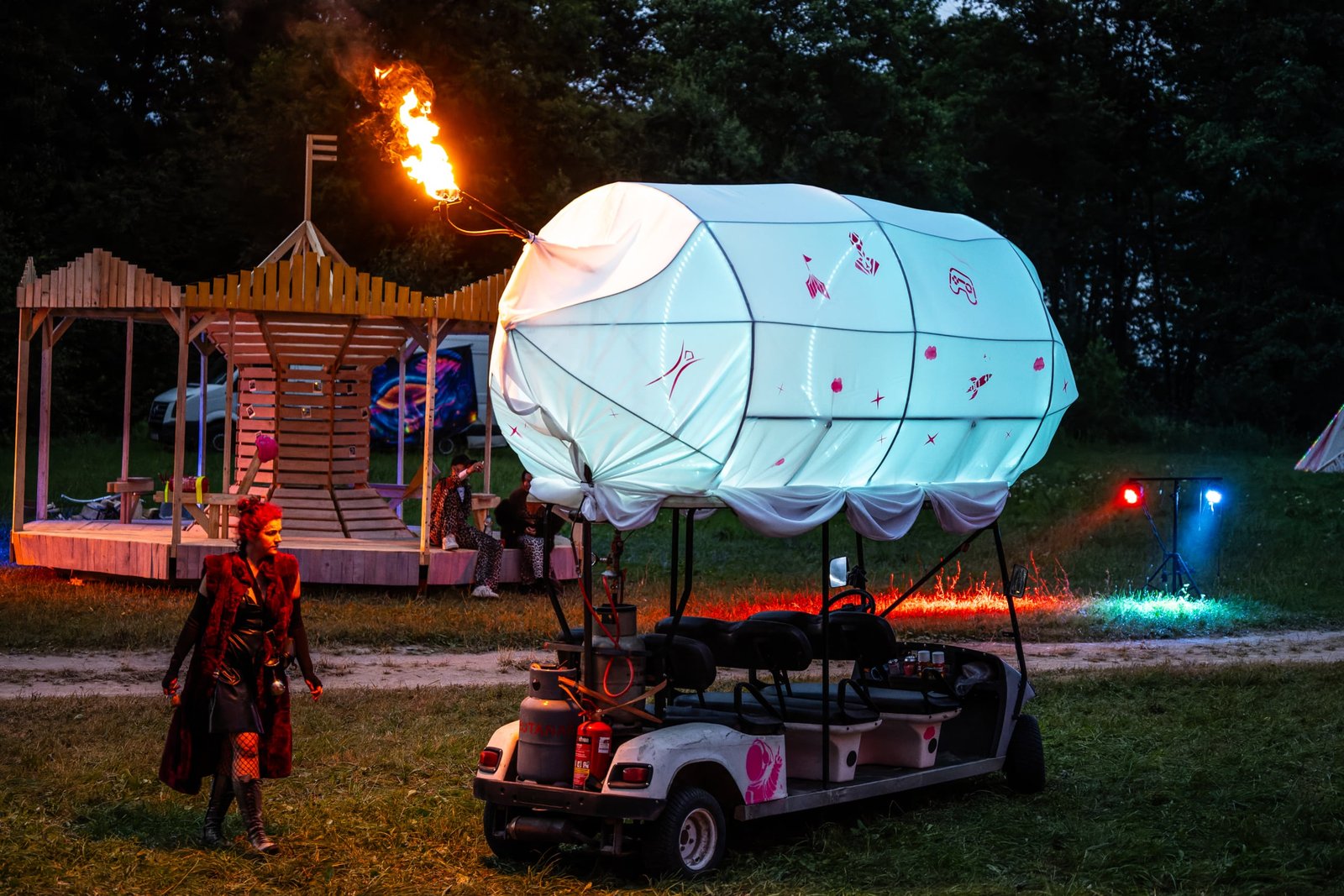 Dirižablis artcar, photo by Imantas Pakalnis